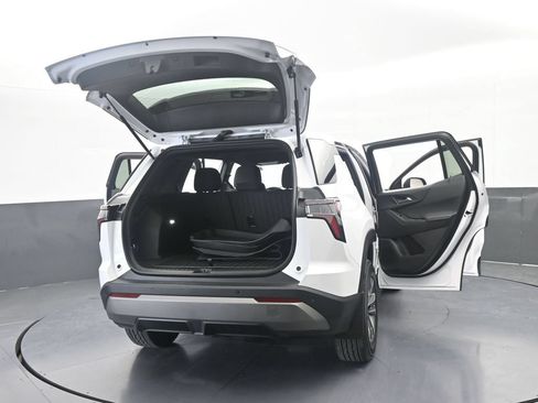 Used 2026 Chevrolet Equinox LT FWD image 75