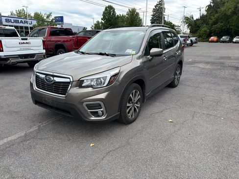 Used 2020 Subaru Forester Limited AWD/4WD image 3