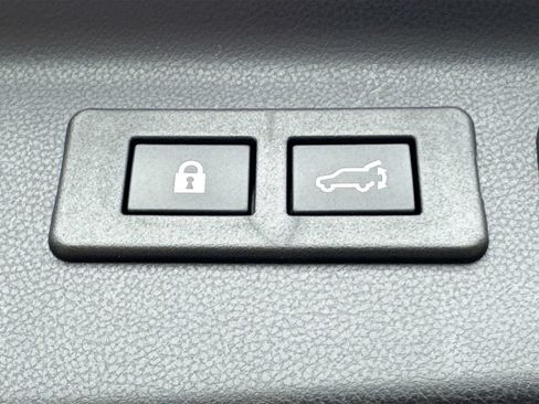 New 2026 Subaru Forester Premium AWD/4WD image 33
