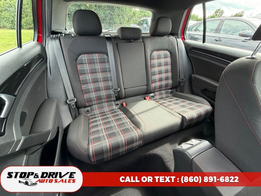 Used 2017 Volkswagen GTI SE FWD image 15