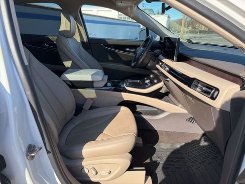 Used 2023 Lincoln Nautilus Reserve w/ Equipment Group 201A image 26