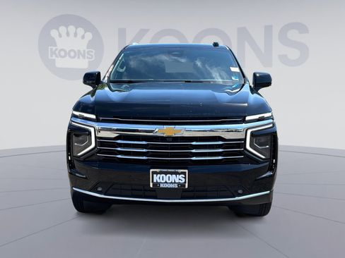 New 2026 Chevrolet Suburban LT w/ Comfort Package AWD/4WD image 11