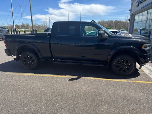 Used 2023 RAM 2500 Laramie w/ Night Edition AWD/4WD image 4