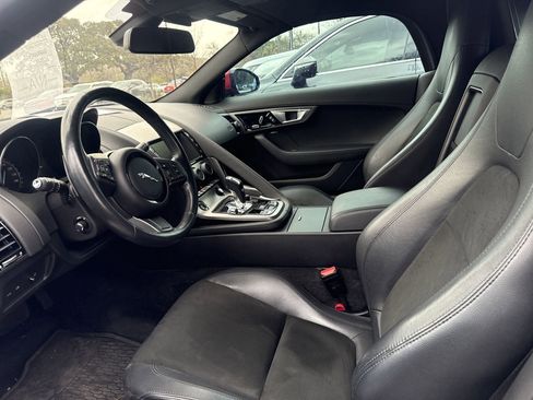 Used 2017 Jaguar F-TYPE image 5