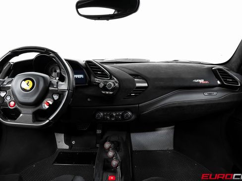 Used 2019 Ferrari 488 Pista Coupe image 34