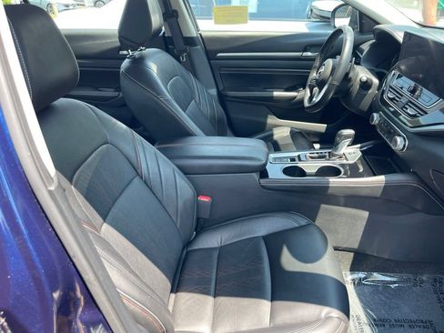 Certified 2023 Nissan Altima 2.5 SR w/ SR Premium Package AWD/4WD image 17