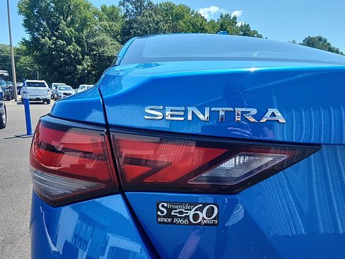 Used 2025 Nissan Sentra SV FWD image 13
