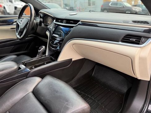 Used 2014 Cadillac XTS Platinum FWD image 28