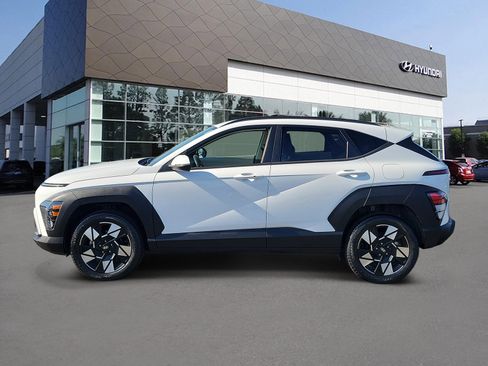 Certified 2024 Hyundai Kona SEL AWD/4WD image 3