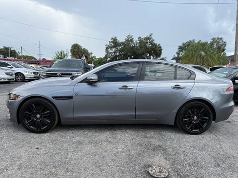 Used 2020 Jaguar XE S RWD image 3