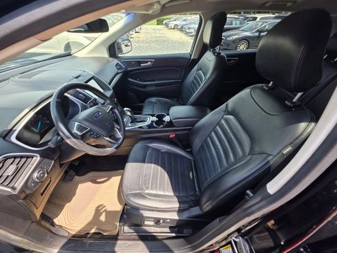 Used 2017 Ford Edge SEL w/ Equipment Group 201A FWD image 12