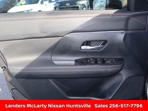 Used 2025 Nissan Kicks SR image 19