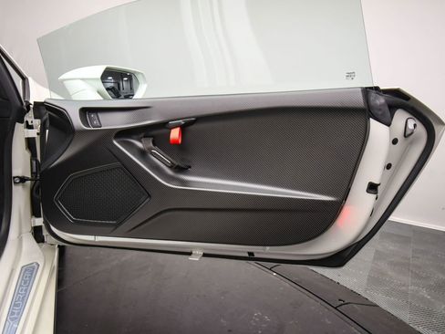 Used 2023 Lamborghini Huracan Tecnica image 45