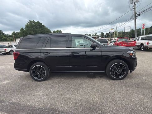 Used 2024 Ford Expedition Limited RWD image 5