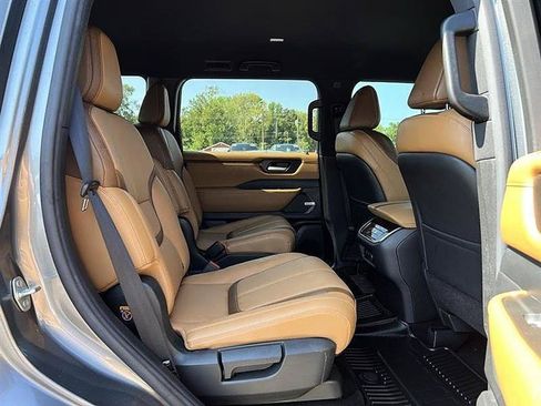 Used 2025 Nissan Armada SL w/ Captain's Chari Seat Package RWD image 36
