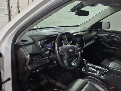 Used 2021 Chevrolet Traverse Premier w/ Redline Edition AWD/4WD image 12