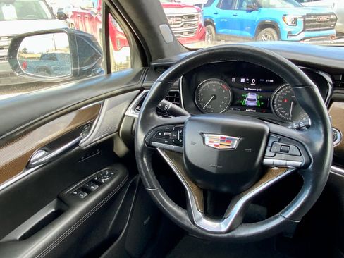 Used 2020 Cadillac XT6 Premium Luxury w/ Platinum Package AWD/4WD image 36