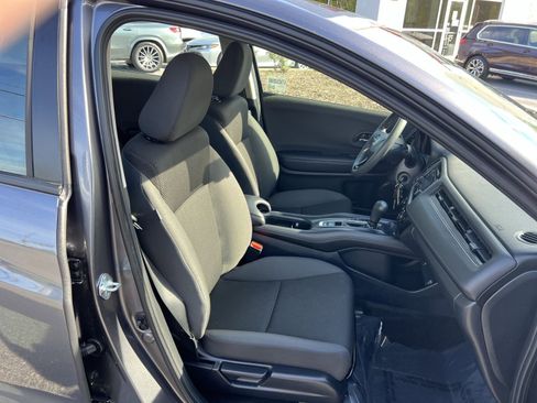 Used 2022 Honda HR-V LX image 24