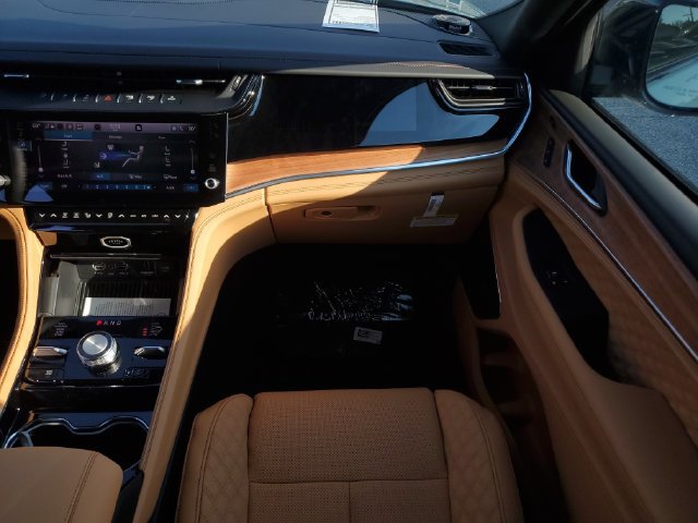 New 2027 Jeep Grand Cherokee Summit AWD/4WD image 17