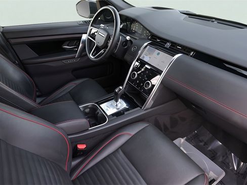 Used 2021 Land Rover Discovery Sport SE R-Dynamic image 31