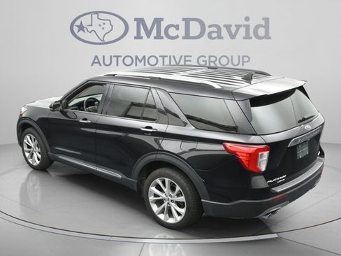 Used 2022 Ford Explorer Platinum w/ Equipment Group 601A AWD/4WD image 37