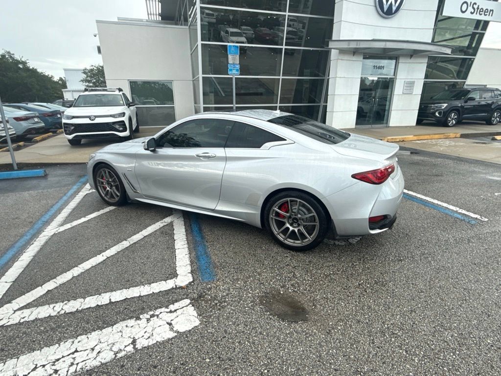 Used 2019 INFINITI Q60 3.0t Luxe w/ Cargo Package RWD image 11