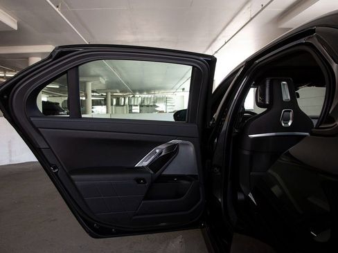 Used 2025 BMW 760i xDrive w/ Executive Package image 21