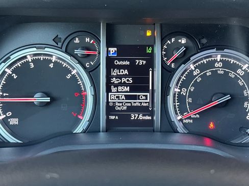 Used 2022 Toyota 4Runner TRD Off-Road Premium w/ TRD Black Wheel Package (TMS) image 25