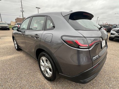 Used 2023 Honda HR-V LX image 6