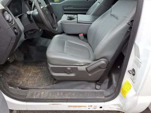 Used 2012 Ford F550 4x4 Regular Cab Super Duty w/ Payload Upgrade Pkg image 18