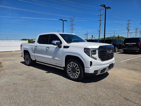 Used 2025 GMC Sierra 1500 Denali Ultimate image 8