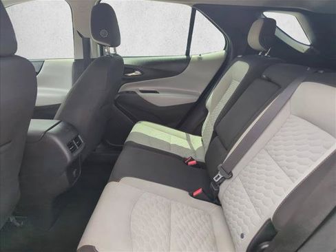 Used 2018 Chevrolet Equinox LS w/ LPO, Cargo Package FWD image 14