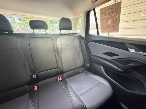 Used 2026 Volkswagen Tiguan SE AWD/4WD image 31