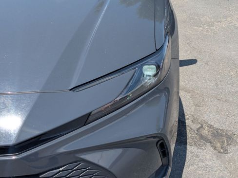 Used 2025 Toyota Camry LE FWD image 13