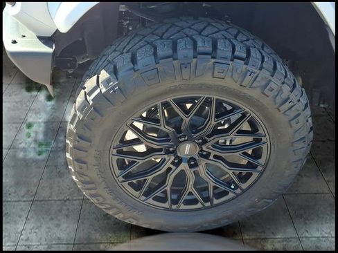 Used 2024 Ford Bronco Raptor w/ Interior Carbon Fiber Pack 6 image 8