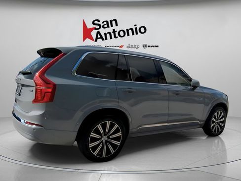 Used 2025 Volvo XC90 B5 Core w/ Protection Package image 27