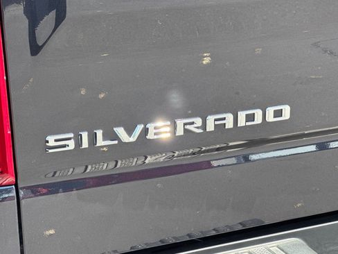Used 2024 Chevrolet Silverado 1500 ZR2 AWD/4WD image 32