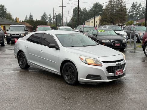 Used 2015 Chevrolet Malibu LS w/ Protection Package FWD image 5