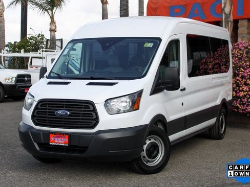 Used 2017 Ford Transit 350 XL image 4