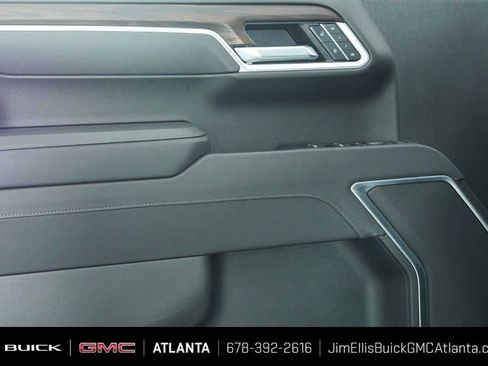 Used 2025 GMC Sierra 1500 SLT AWD/4WD image 6