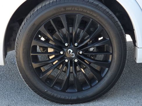 Used 2021 INFINITI QX80 Sensory w/ All-Season Package image 9