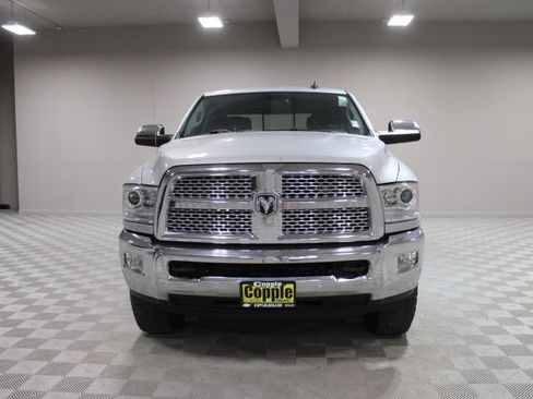 Used 2017 RAM 2500 Laramie w/ Convenience Group AWD/4WD image 2