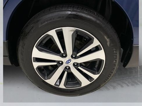 Used 2019 Subaru Outback 3.6R Limited AWD/4WD image 19