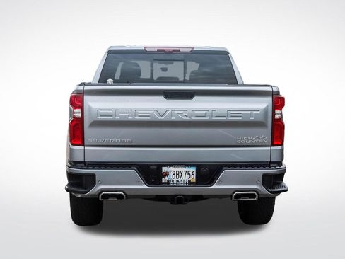Used 2025 Chevrolet Silverado 1500 High Country w/ Technology Package AWD/4WD image 4