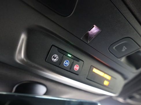 Used 2019 Chevrolet Camaro ZL1 image 31