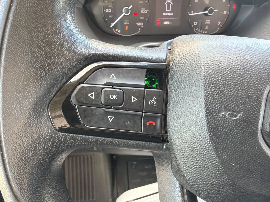 Used 2023 RAM ProMaster 3500 FWD image 12