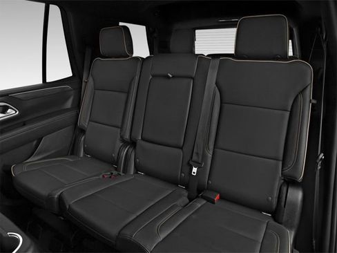 Used 2024 GMC Yukon XL AT4 AWD/4WD image 11