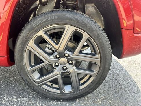 Used 2024 Jeep Compass Limited w/ High Altitude Package image 36