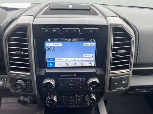 Used 2018 Ford F150 Raptor w/ Equipment Group 802A Luxury AWD/4WD image 17