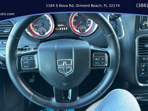 Used 2017 Dodge Grand Caravan SE image 10